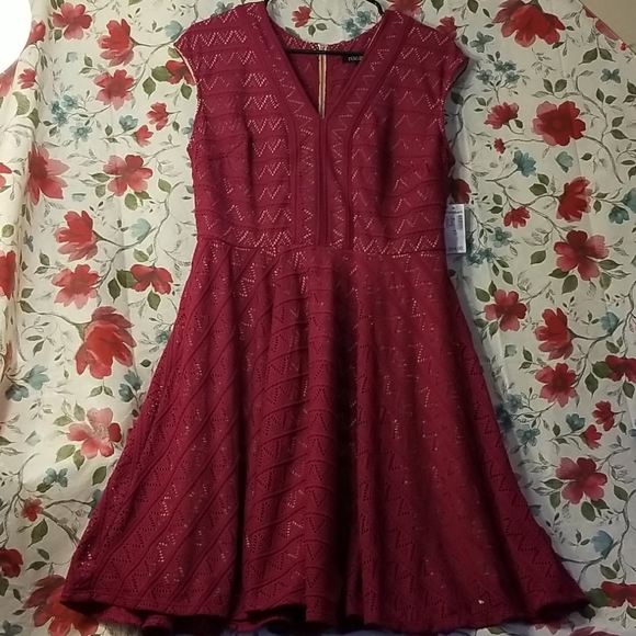 Roz & Ali Dresses & Skirts - NWT roz&ALI Dress Size 10